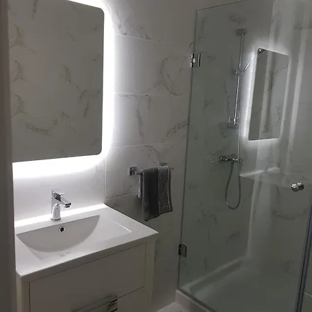 Apartment 1d Mattei Court